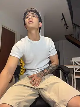 הופעת וובקאם של ajordanR