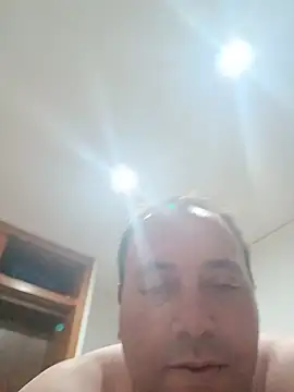 Show modela gladieitore na web-kameri