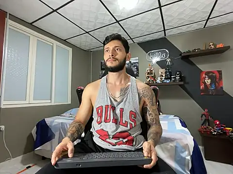 XXX chat uživo modela marcel_crawford96