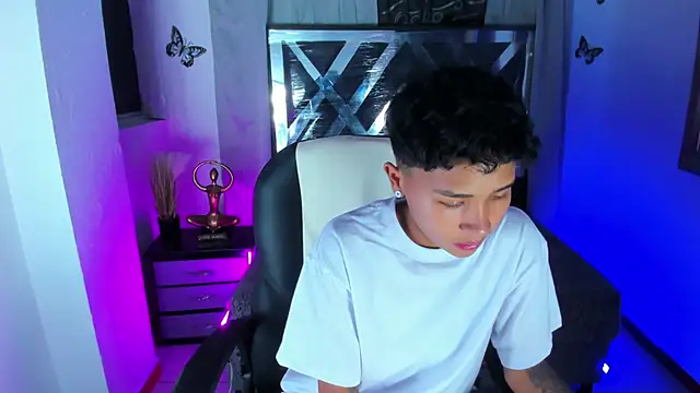 Chatroom XXX en direct de nova_sex01