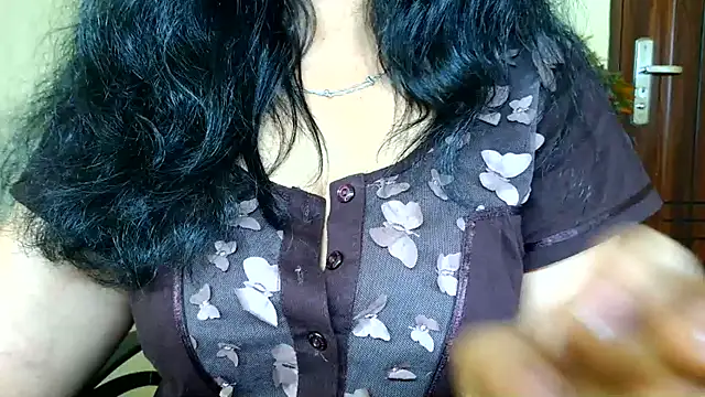 دردشة Mallu_MayaMadhav الجنسية المباشرة