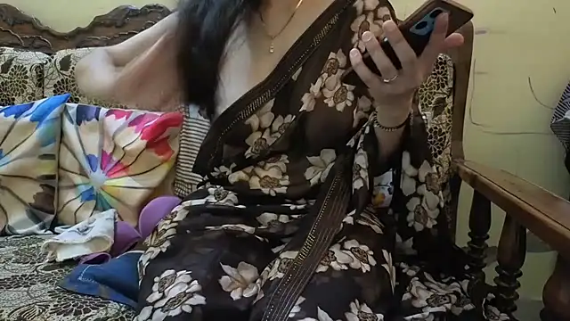Chat +18 de Sweet_seema ao vivo