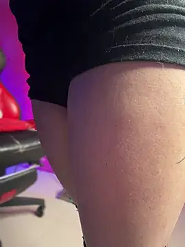 חדר צ'אט בשידור חי של Sophie_LS