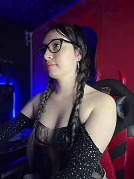 Sophie_LS Adlı Modelin Canlı XXX Sohbeti