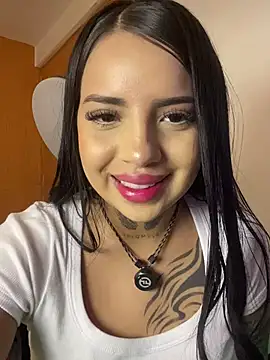 Chat +18 de Aliss-fressa ao vivo