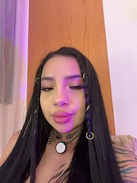 Aliss-fressa's Live XXX Chat
