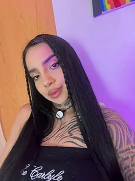 Aliss-fressa's Live XXX Chat