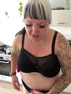 CurvyAngelina_Official Webcam-Show