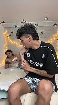 Sarabubbie live XXX chat