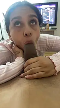 Sarabubbie's Webcam Show