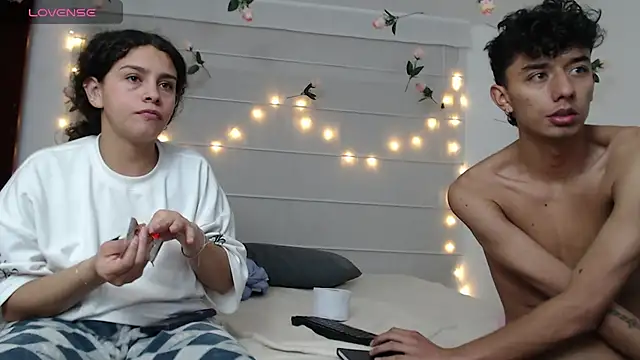 Sarabubbie's Live XXX Chat