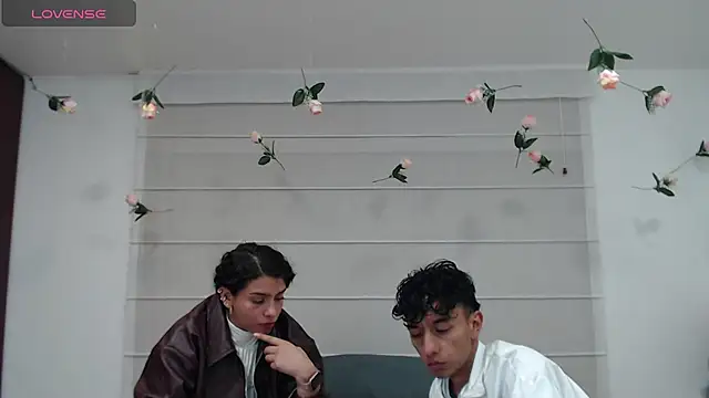 Sarabubbie's Live XXX Chat