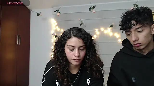 Sarabubbie's Live XXX Chat