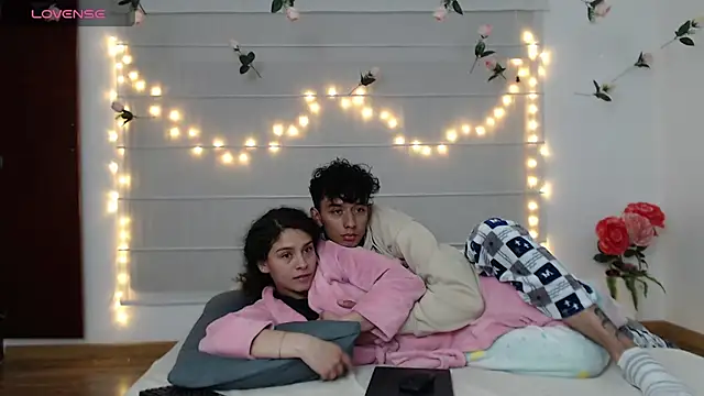 Онлайн чат XXX Sarabubbie