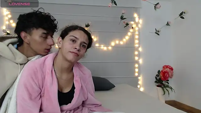 Sarabubbie's Live XXX Chat