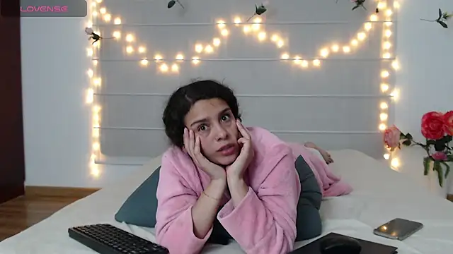 Sarabubbie Show Webcam