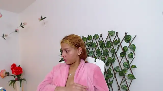 Sarabubbie 现场XXX聊天