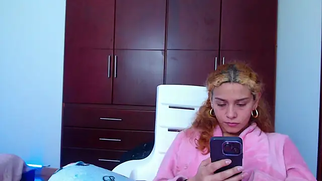 Sarabubbie Live XXX-chat