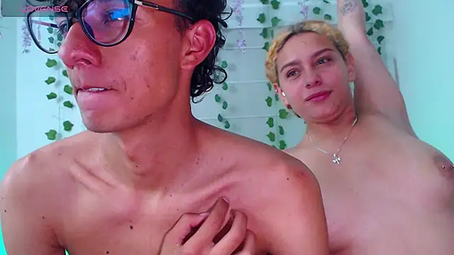 Sarabubbie – Naživo XXX chat