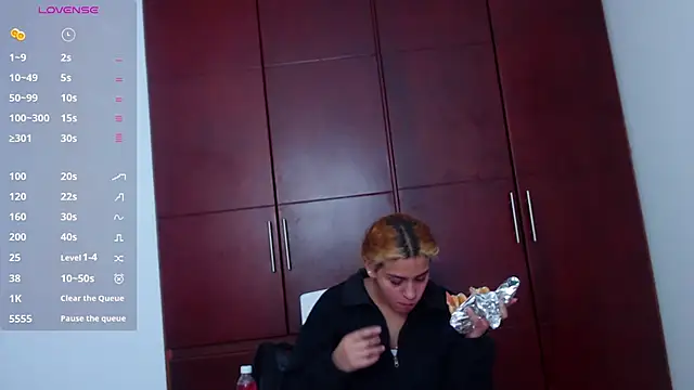 Вебкам-шоу Sarabubbie