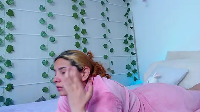 Sarabubbie Chat XXX in diretta