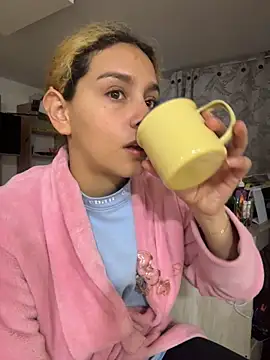 Sarabubbie's Live XXX Chat