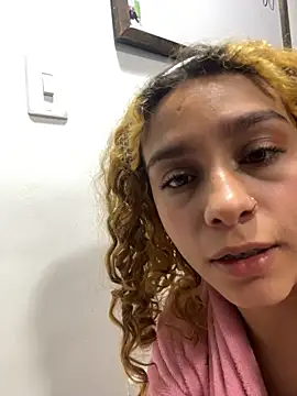 Sarabubbie 라이브 XXX 채팅