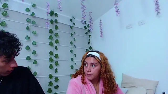 Sarabubbie Chat XXX live