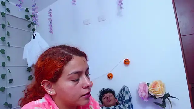 Sarabubbie Pertunjukan Webcam