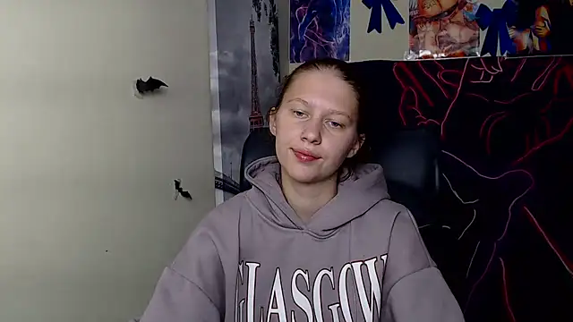 StellaCRL Adlı Modelin Canlı XXX Sohbeti