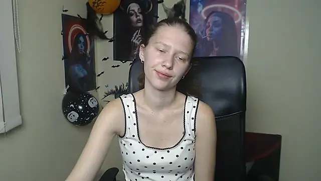 StellaCRL's Live XXX Chat