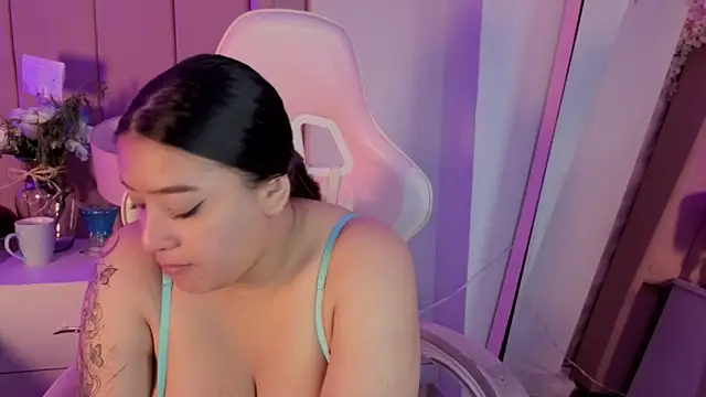 MollyBigBoobs12のライブXXXチャット
