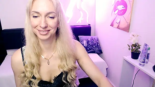 Cute_Smile_Shy's Live XXX Chat