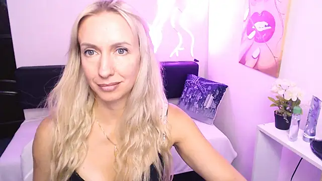 Онлайн чат XXX Cute_Smile_Shy