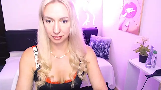 Cute_Smile_Shy Chat XXX in diretta