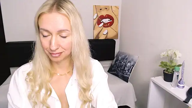 Chat XXX ao vivo de Cute_Smile_Shy