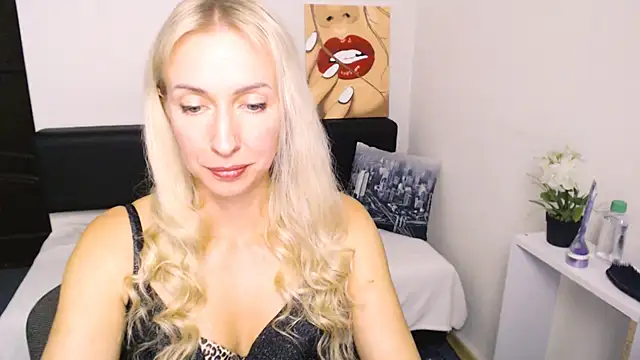 Cute_Smile_Shy's Live XXX Chat