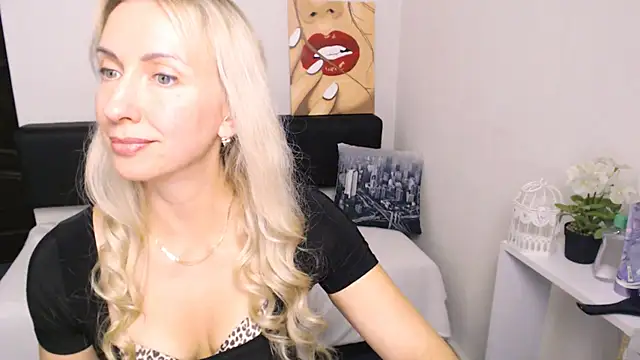 הופעת וובקאם של Cute_Smile_Shy