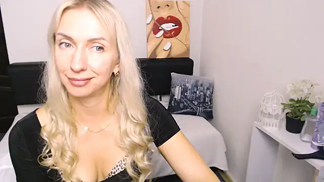 Cute_Smile_Shy Webcamshow