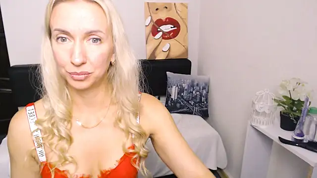 Cute_Smile_Shy – Naživo XXX chat