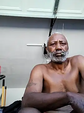 yasohw Show in webcam