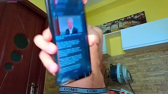HungEddy webcam show