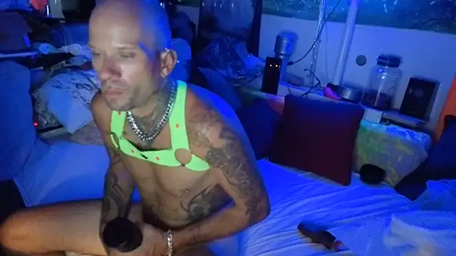 Cojote Show in webcam