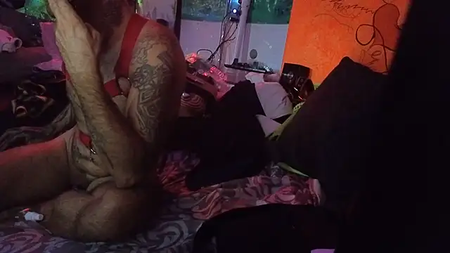 Show modela Cojote na web-kameri