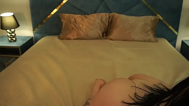 Czat XXX na żywo – NikkiGoldSide