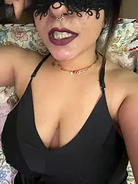Bossy-Amy's Live XXX Chat