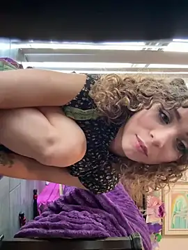 Littledeathtrap's Webcam Show