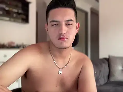 alexandergrey760886 在線直播表演