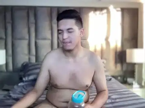 alexandergrey760886's Webcam Show
