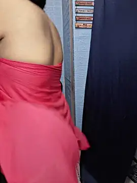 Nisha027 Chat XXX in diretta